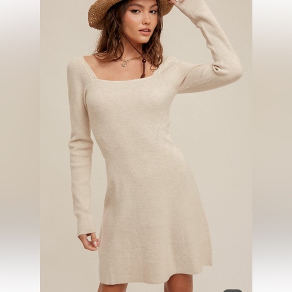 Cute Sweater Dress - Picture 4 of 6